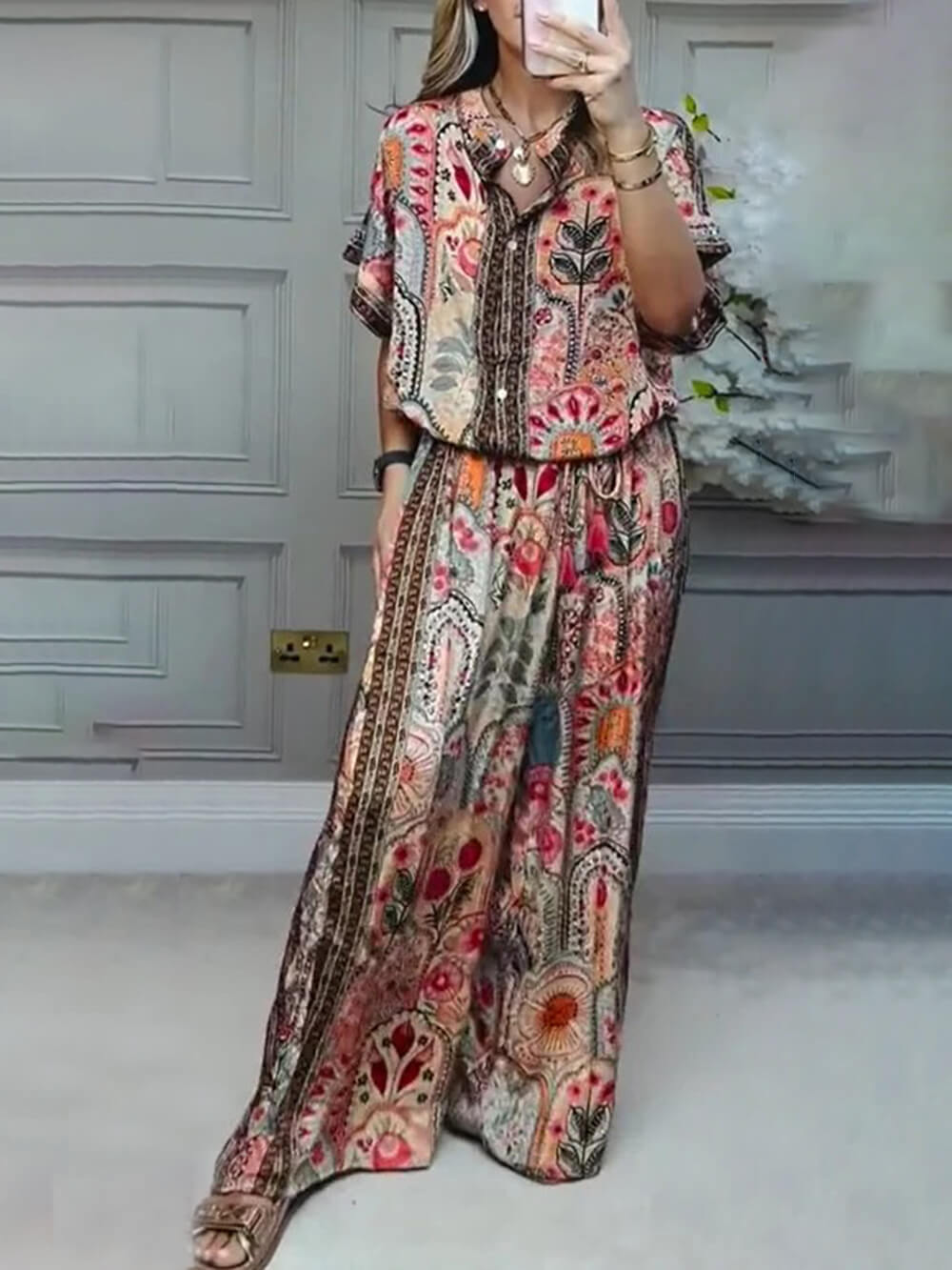 Blouse in Viscose — Short Sleeve Boho Paisley Print with Button Front Collar Neck