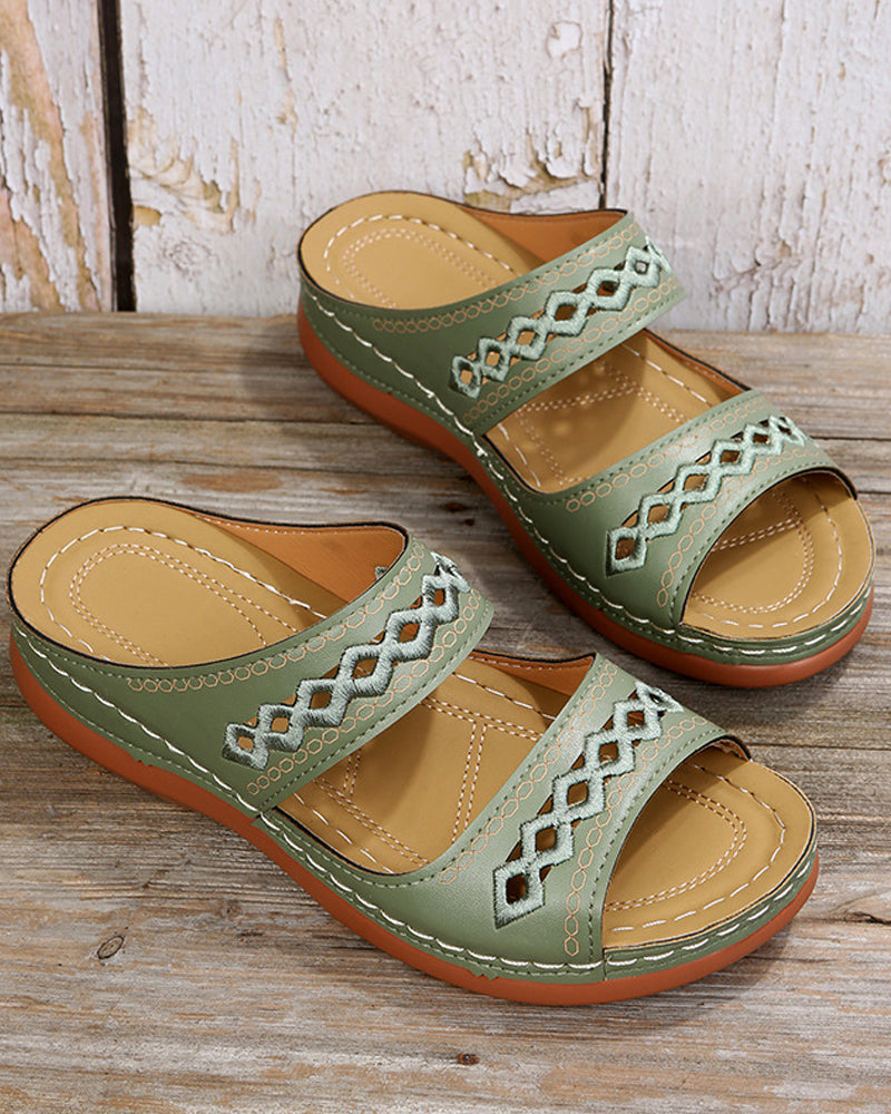 Sandals in Faux Leather — Flatform Boho Slip-On with Embroidered Strap Detail