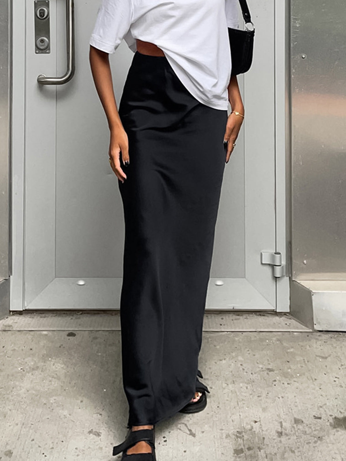 Skirt in Satin — Straight Maxi with High Waist for Elegant Evening Style