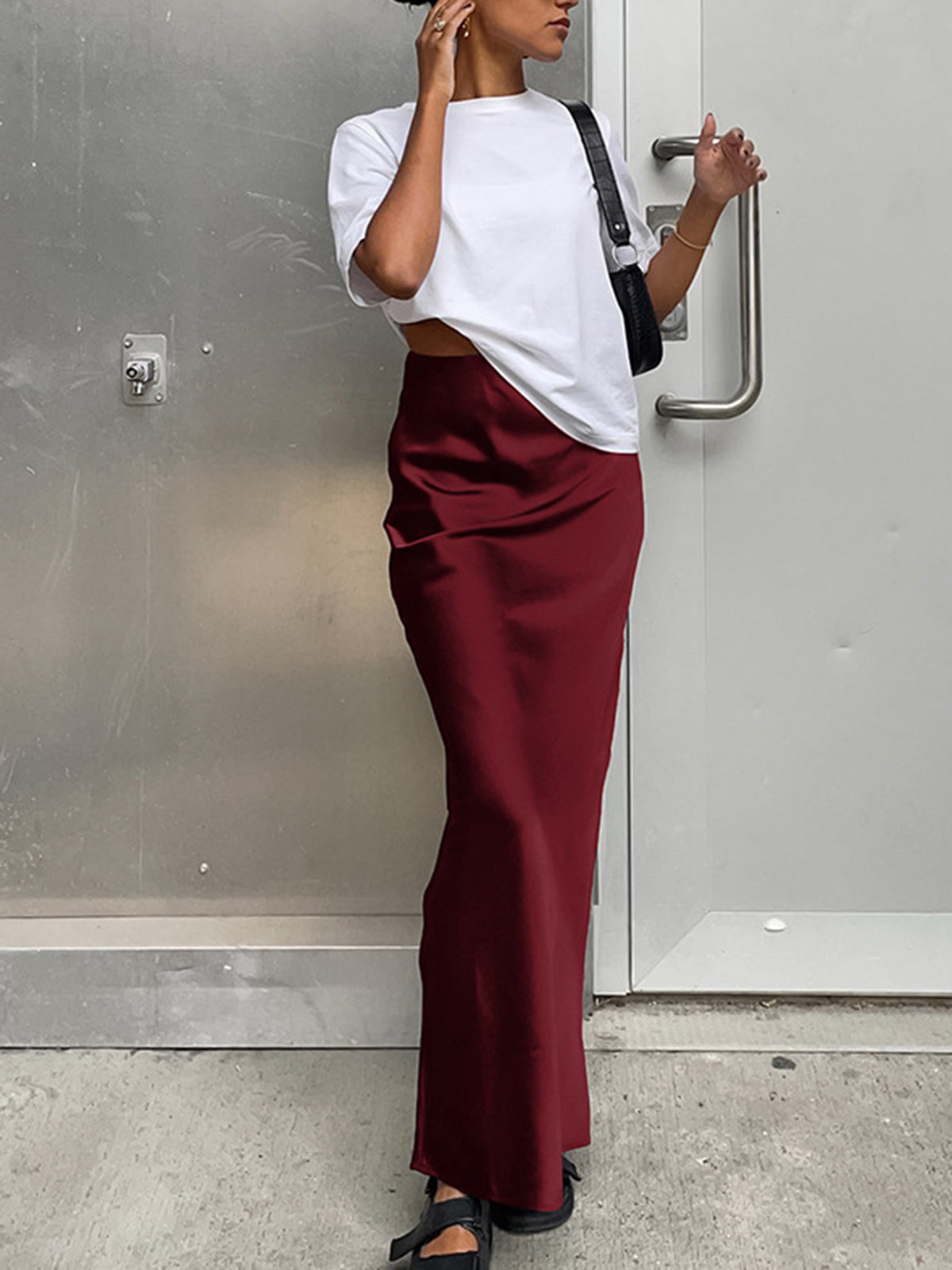 Skirt in Satin — Straight Maxi with High Waist for Elegant Evening Style