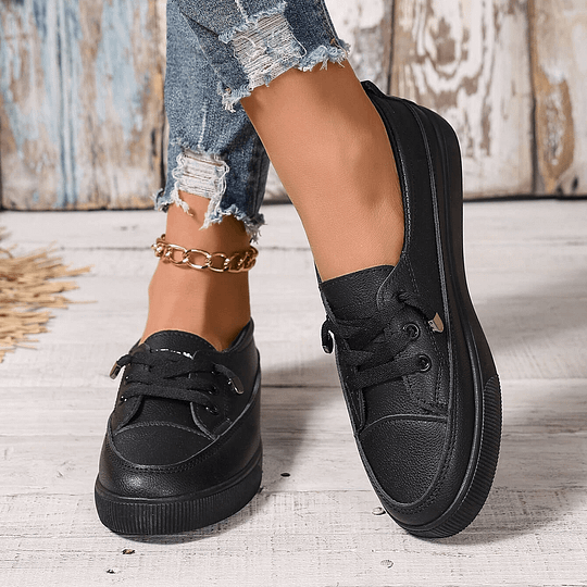 Sneakers with Chunky Platform Sole in Faux Leather — Lace Up Everyday Style for Women