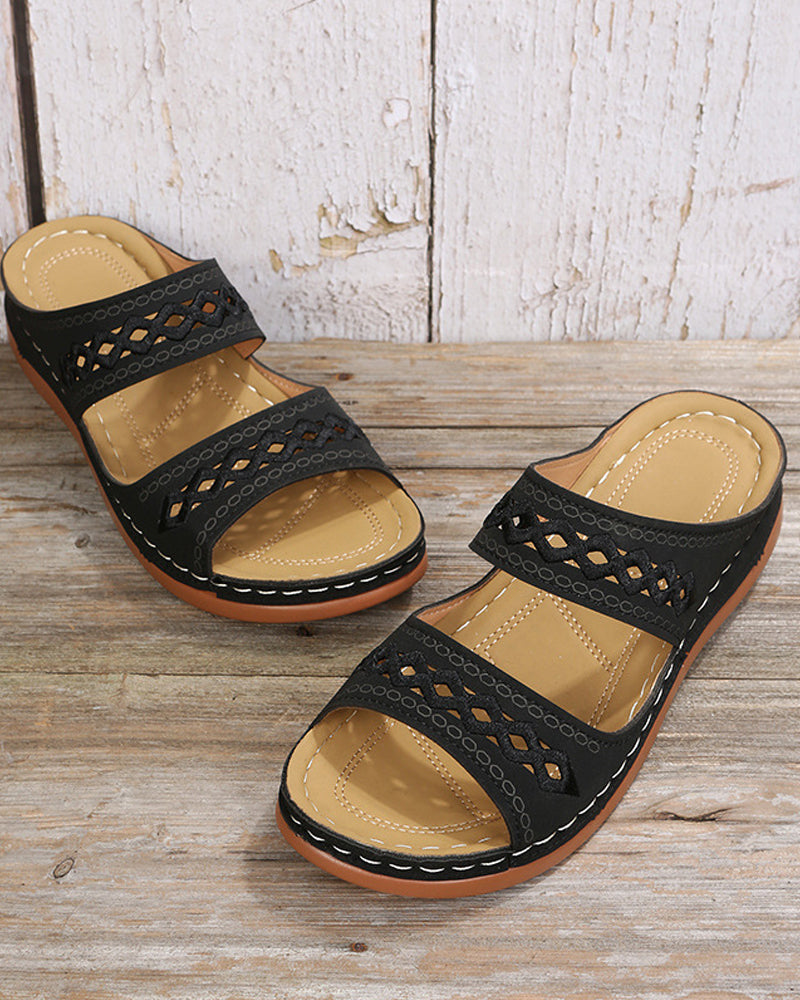 Sandals in Faux Leather — Flatform Boho Slip-On with Embroidered Strap Detail