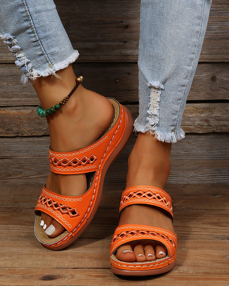Sandals in Faux Leather — Flatform Boho Slip-On with Embroidered Strap Detail