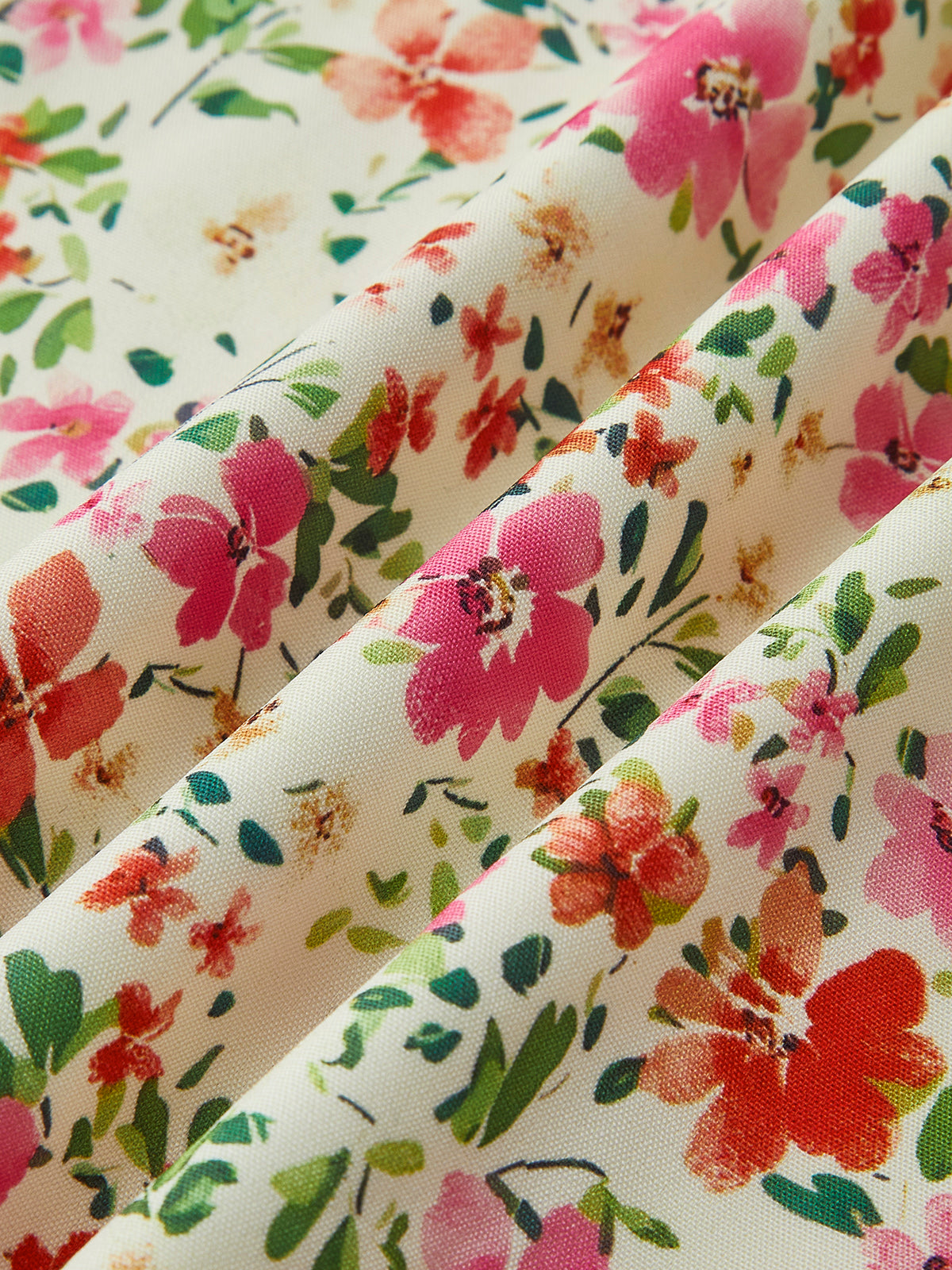Dress in Viscose — Ditsy Floral Smocked Midi with Sweetheart Neckline and Lace Straps