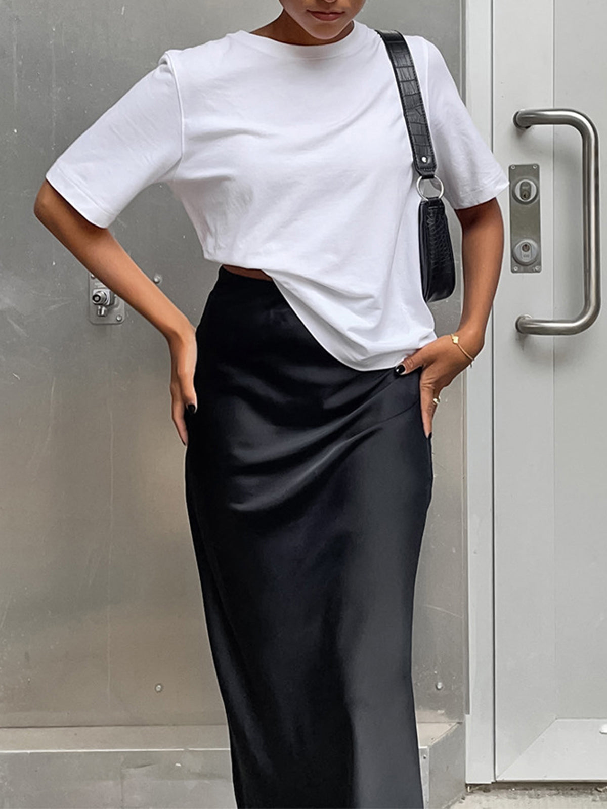 Skirt in Satin — Straight Maxi with High Waist for Elegant Evening Style