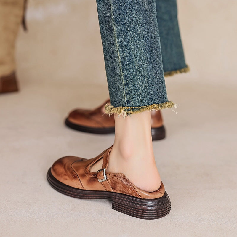 Mary Jane Shoes in Leather — Brogue Perforated T-Strap Buckle Flat for Women