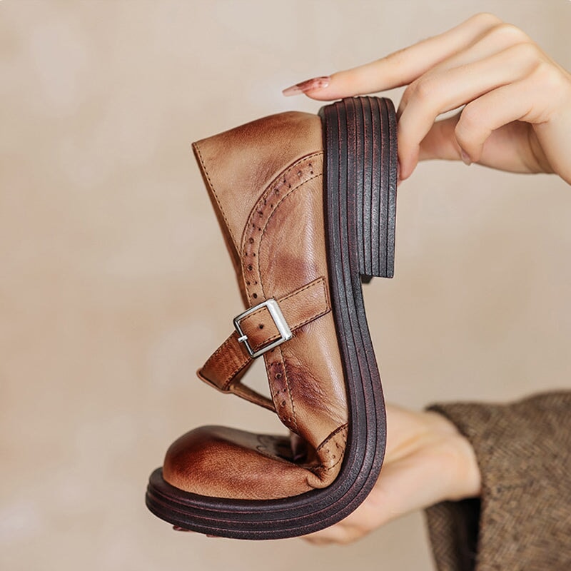 Mary Jane Shoes in Leather — Brogue Perforated T-Strap Buckle Flat for Women